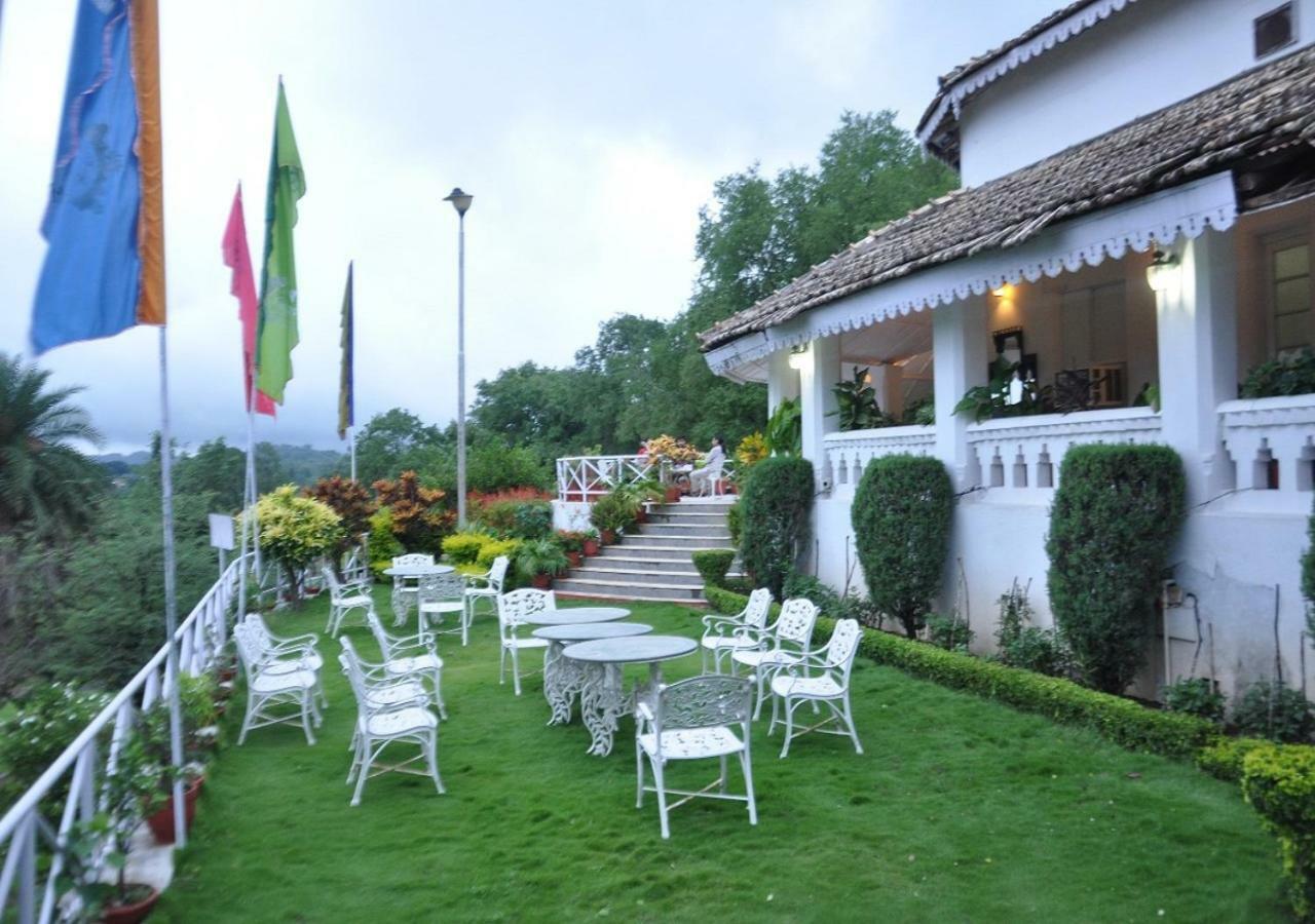 Mpt Rock End Manor, Pachmarhi Otel Dış mekan fotoğraf