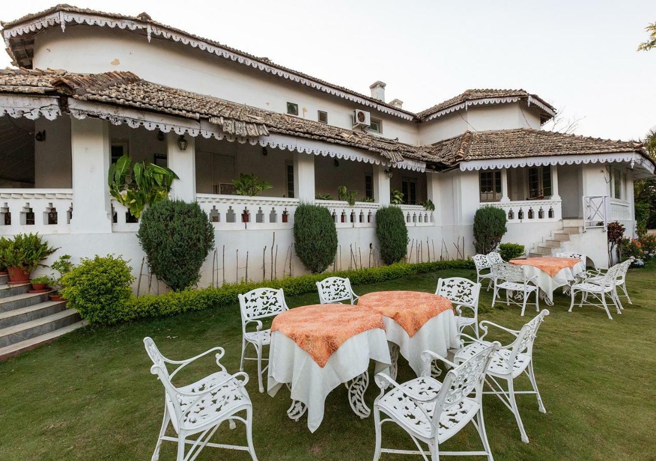 Mpt Rock End Manor, Pachmarhi Otel Dış mekan fotoğraf