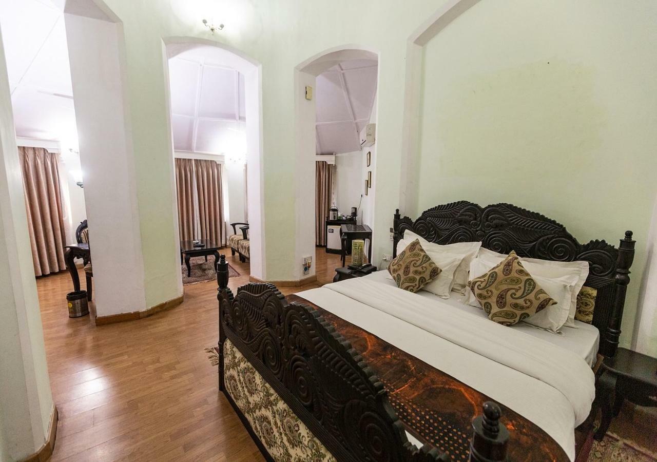 Mpt Rock End Manor, Pachmarhi Otel Dış mekan fotoğraf