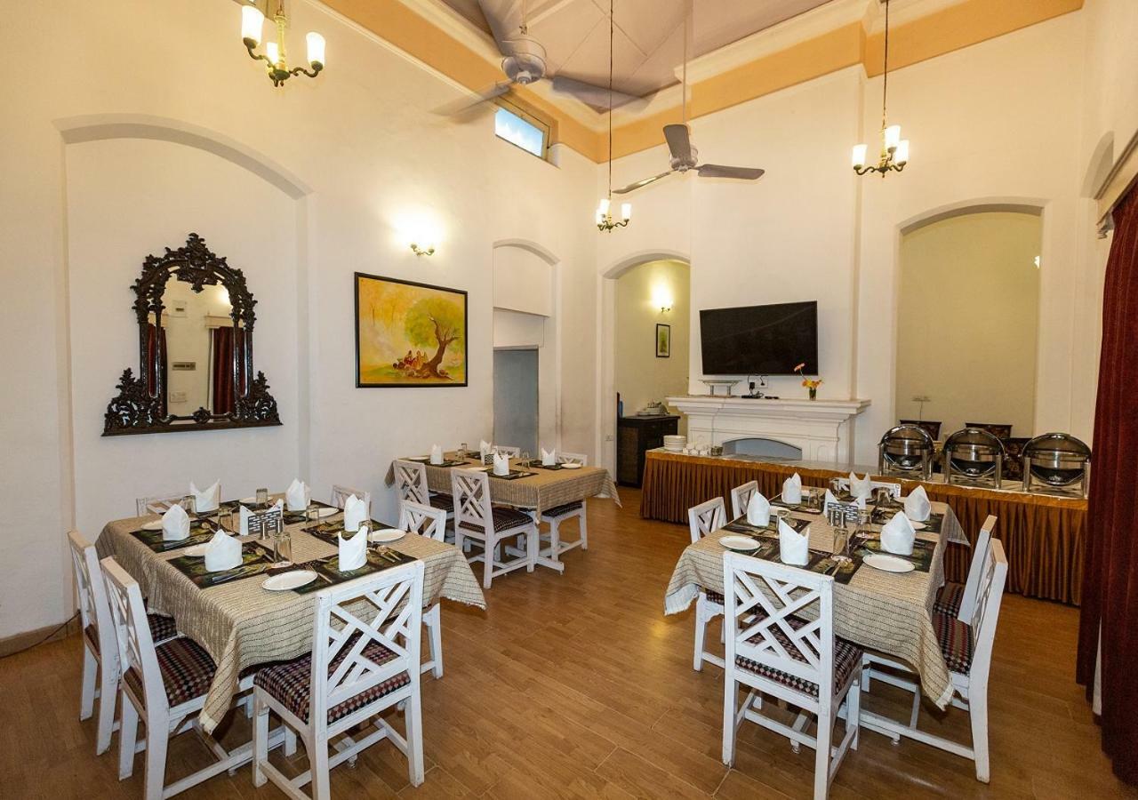 Mpt Rock End Manor, Pachmarhi Otel Dış mekan fotoğraf